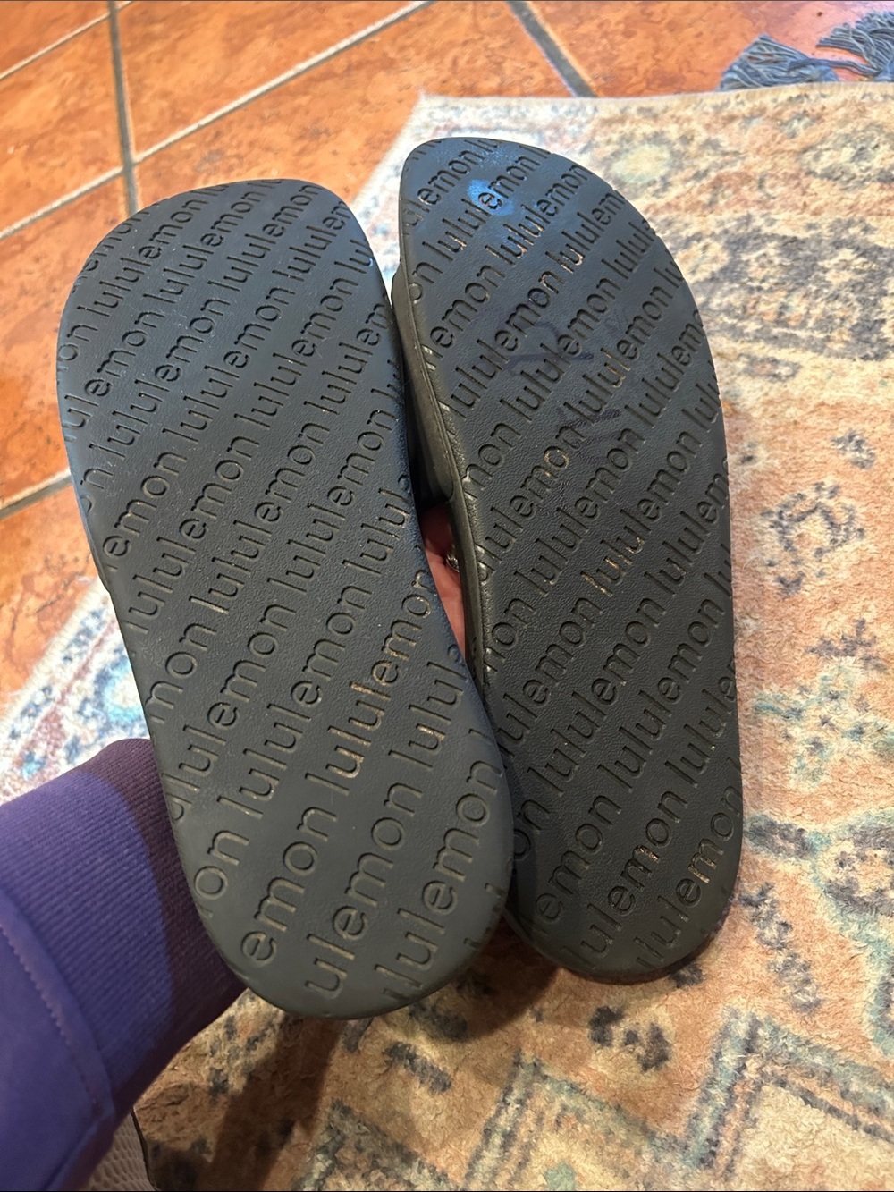 lululemon athletica Restfeel Slide Sandals - Black - Picture 12 of 12
